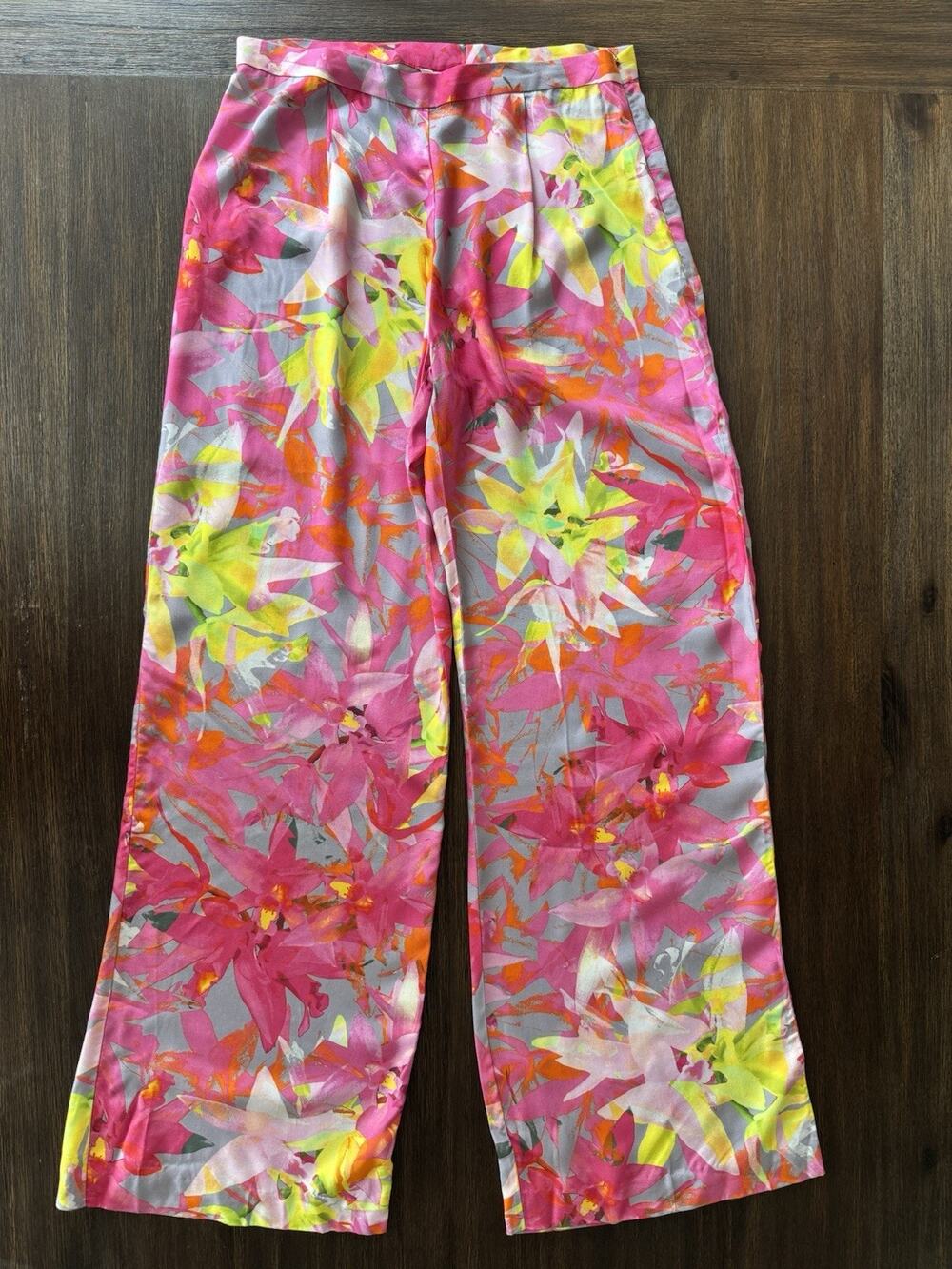Trina Turk Pants Women’s 4 XS Pleated Wide Leg Pink Floral Print Resort Vacation